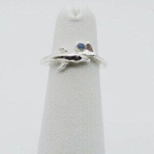 Dolphin Ring with Little Blue Rhinestone sz 3.5 Silver Tone